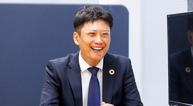 #Q1 テスグループを志望した理由は? 若手から堂々と活躍する先輩社員の姿に圧倒された